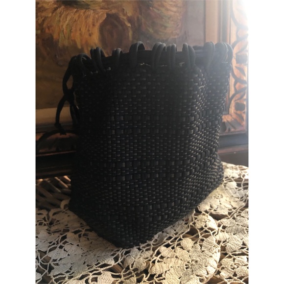 Knitted Bucket Bag - Picture 5 of 8